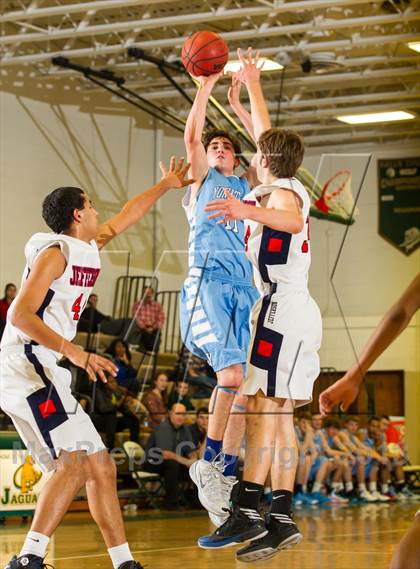 Thumbnail 2 in Jefferson vs Yorktown (Joe Cascio Holiday Classic) photogallery.