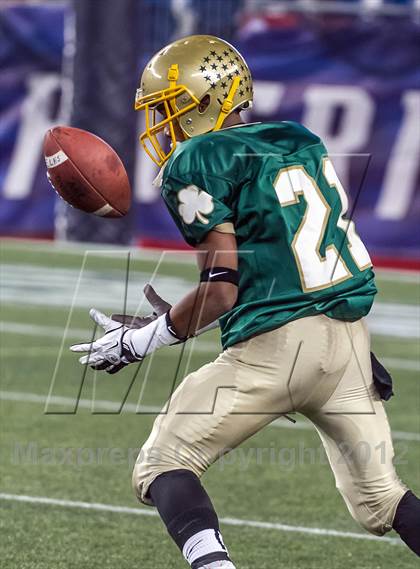 Thumbnail 2 in Bishop Feehan vs. Lynnfield (MIAA Division 3A East Final) photogallery.
