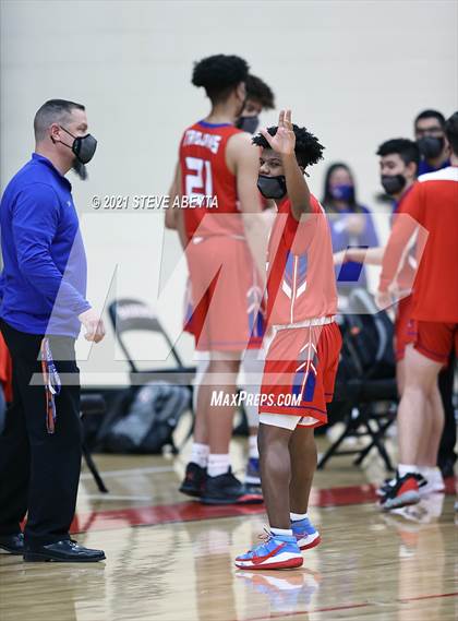Thumbnail 1 in Fountain-Fort Carson @ Rangeview (CHSAA 5A Sweet 16)  photogallery.