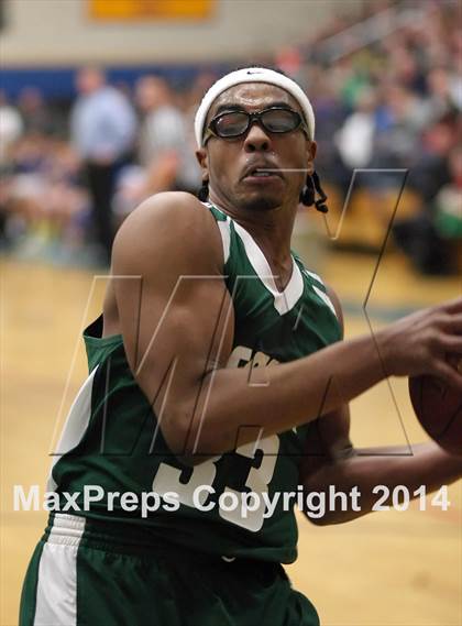 Thumbnail 2 in Weaver @ Bacon Academy (CIAC Class M Quarterfinal) photogallery.