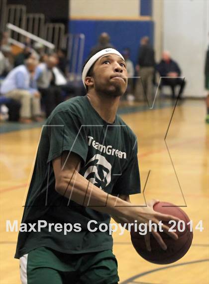 Thumbnail 3 in Weaver @ Bacon Academy (CIAC Class M Quarterfinal) photogallery.