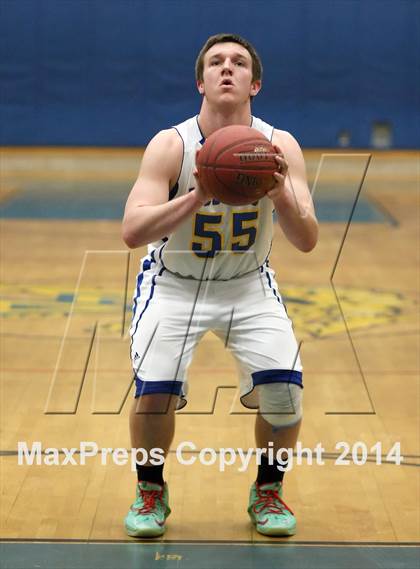 Thumbnail 1 in Weaver @ Bacon Academy (CIAC Class M Quarterfinal) photogallery.