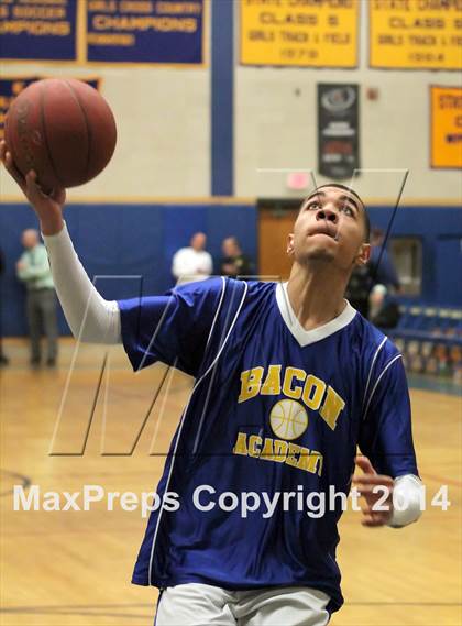 Thumbnail 2 in Weaver @ Bacon Academy (CIAC Class M Quarterfinal) photogallery.