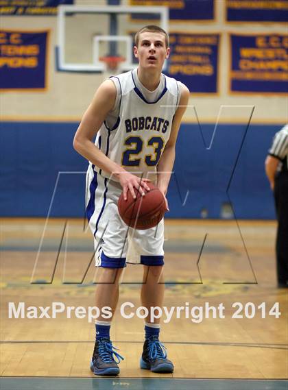 Thumbnail 3 in Weaver @ Bacon Academy (CIAC Class M Quarterfinal) photogallery.