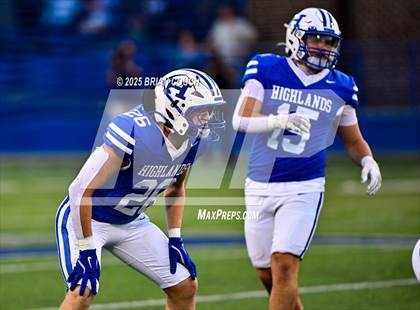 Thumbnail 3 in Highlands vs Ryle photogallery.
