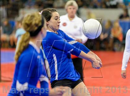 Thumbnail 2 in Holy Family vs. Coal Ridge (CHSAA 3A Pool IV) photogallery.