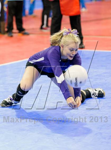 Thumbnail 3 in Holy Family vs. Coal Ridge (CHSAA 3A Pool IV) photogallery.