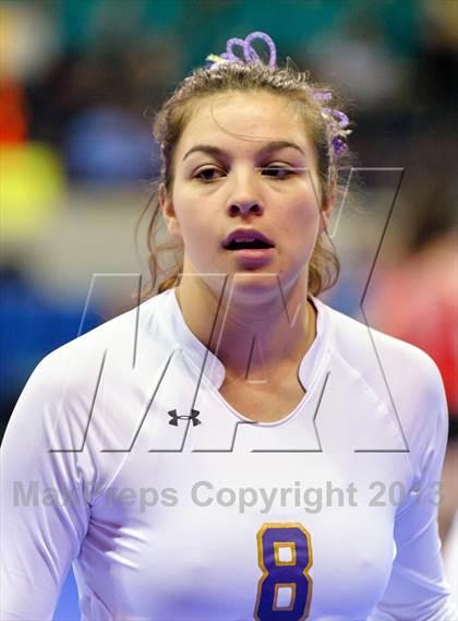 Thumbnail 3 in Holy Family vs. Coal Ridge (CHSAA 3A Pool IV) photogallery.