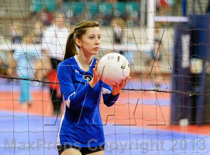 Thumbnail 1 in Holy Family vs. Coal Ridge (CHSAA 3A Pool IV) photogallery.
