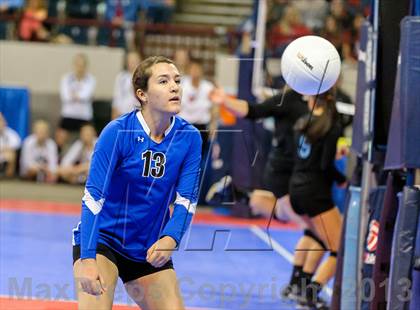 Thumbnail 1 in Holy Family vs. Coal Ridge (CHSAA 3A Pool IV) photogallery.