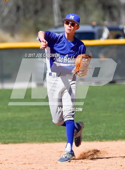 Thumbnail 2 in MacArthur [Douglas] vs Lee [Robert E.] photogallery.