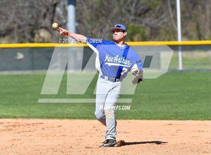 Thumbnail 3 in MacArthur [Douglas] vs Lee [Robert E.] photogallery.
