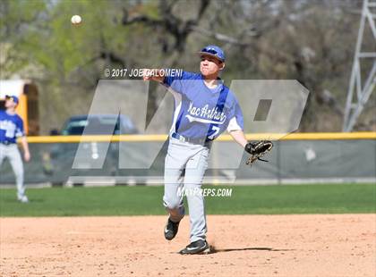 Thumbnail 3 in MacArthur [Douglas] vs Lee [Robert E.] photogallery.
