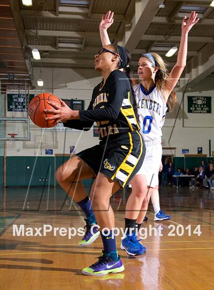 Thumbnail 2 in Cardinal O'Hara vs Kellenberg (NYSCHSAA Class A Final) photogallery.