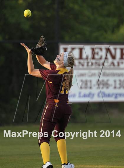 Thumbnail 3 in Deer Park vs Pasadena Memorial (UIL 5A Bi-district Playoff) photogallery.