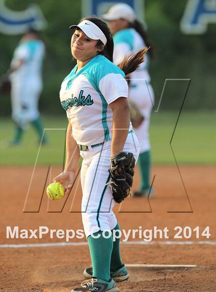 Thumbnail 2 in Deer Park vs Pasadena Memorial (UIL 5A Bi-district Playoff) photogallery.