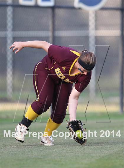 Thumbnail 1 in Deer Park vs Pasadena Memorial (UIL 5A Bi-district Playoff) photogallery.