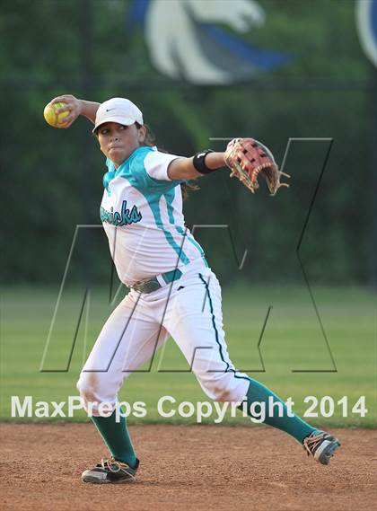 Thumbnail 1 in Deer Park vs Pasadena Memorial (UIL 5A Bi-district Playoff) photogallery.