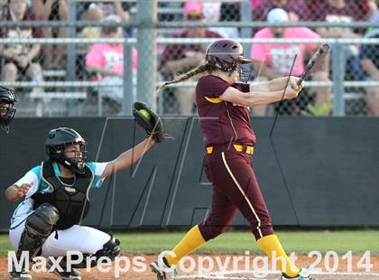 Thumbnail 3 in Deer Park vs Pasadena Memorial (UIL 5A Bi-district Playoff) photogallery.