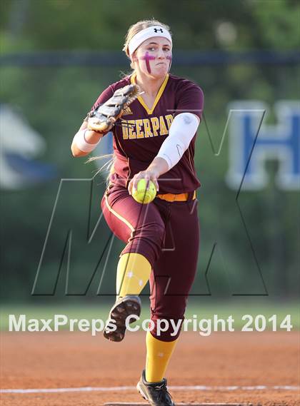 Thumbnail 3 in Deer Park vs Pasadena Memorial (UIL 5A Bi-district Playoff) photogallery.