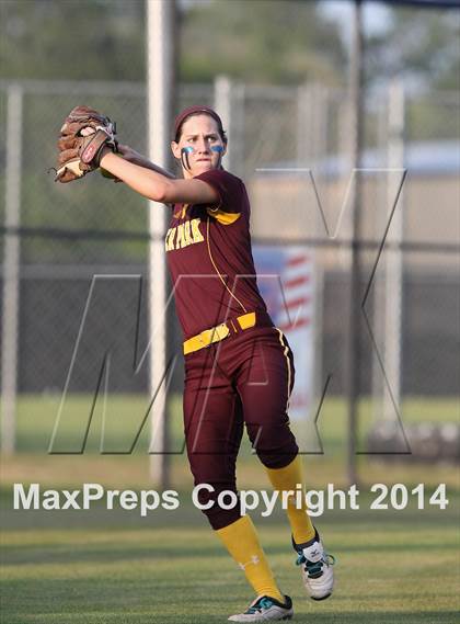 Thumbnail 1 in Deer Park vs Pasadena Memorial (UIL 5A Bi-district Playoff) photogallery.