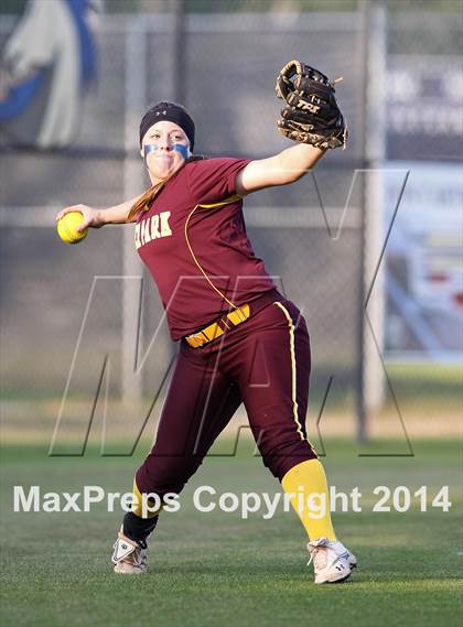Thumbnail 3 in Deer Park vs Pasadena Memorial (UIL 5A Bi-district Playoff) photogallery.
