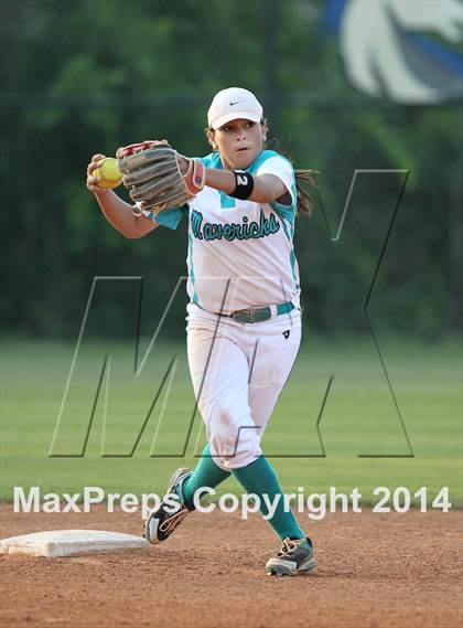 Thumbnail 3 in Deer Park vs Pasadena Memorial (UIL 5A Bi-district Playoff) photogallery.