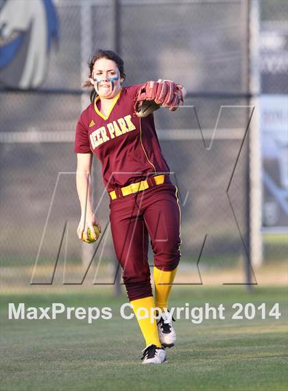 Thumbnail 2 in Deer Park vs Pasadena Memorial (UIL 5A Bi-district Playoff) photogallery.