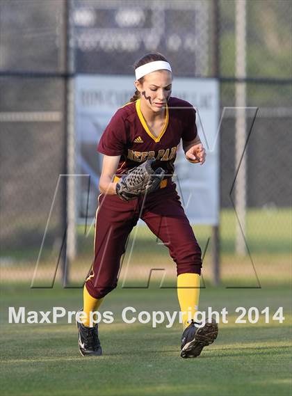 Thumbnail 1 in Deer Park vs Pasadena Memorial (UIL 5A Bi-district Playoff) photogallery.