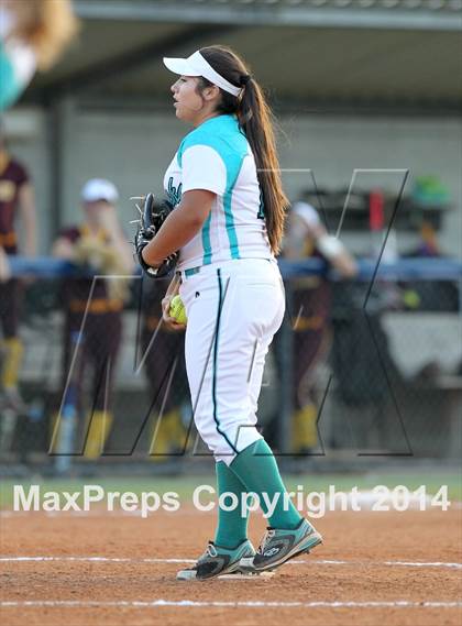 Thumbnail 3 in Deer Park vs Pasadena Memorial (UIL 5A Bi-district Playoff) photogallery.