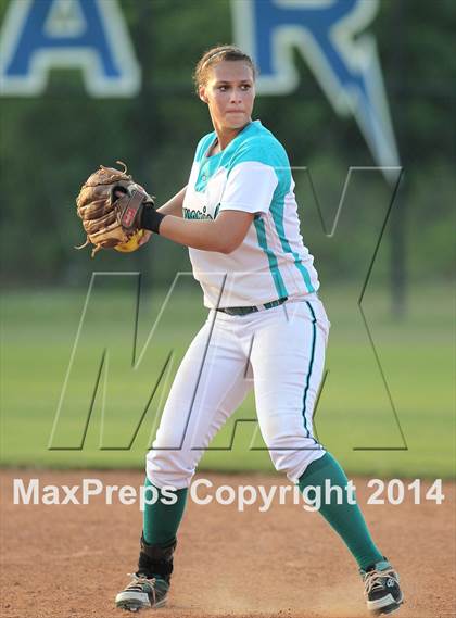 Thumbnail 1 in Deer Park vs Pasadena Memorial (UIL 5A Bi-district Playoff) photogallery.