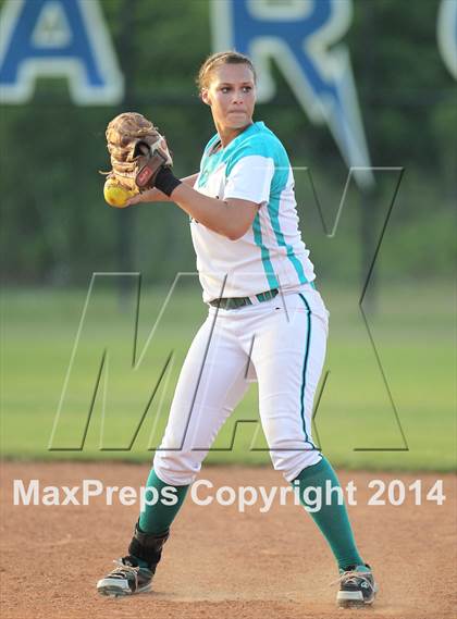 Thumbnail 2 in Deer Park vs Pasadena Memorial (UIL 5A Bi-district Playoff) photogallery.