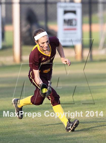 Thumbnail 1 in Deer Park vs Pasadena Memorial (UIL 5A Bi-district Playoff) photogallery.