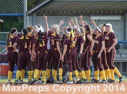 Thumbnail 1 in Deer Park vs Pasadena Memorial (UIL 5A Bi-district Playoff) photogallery.