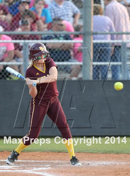 Thumbnail 3 in Deer Park vs Pasadena Memorial (UIL 5A Bi-district Playoff) photogallery.