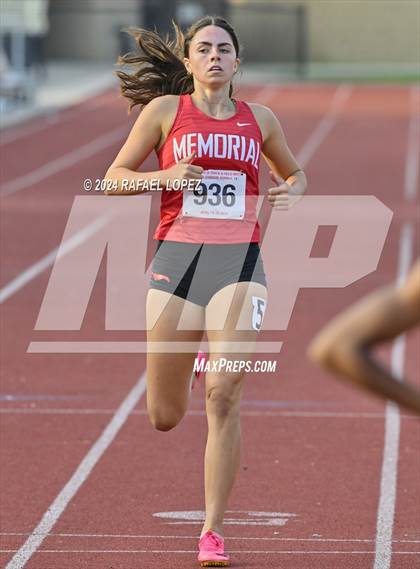 Thumbnail 3 in UIL Track & Field 6A Region 3 Regional Final Preliminaries (400 Meter) photogallery.