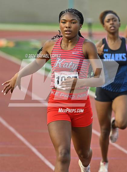Thumbnail 2 in UIL Track & Field 6A Region 3 Regional Final Preliminaries (400 Meter) photogallery.