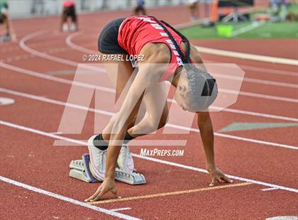 Thumbnail 2 in UIL Track & Field 6A Region 3 Regional Final Preliminaries (400 Meter) photogallery.