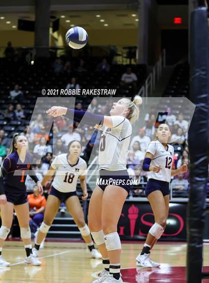 Thumbnail 1 in Brandeis vs. Bridgeland (UIL Volleyball 6A Semifinals) photogallery.