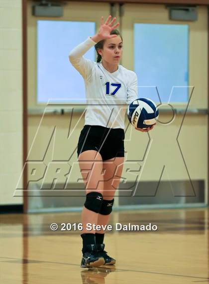 Thumbnail 2 in Vandebilt Catholic @ Mt. Carmel photogallery.