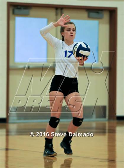 Thumbnail 3 in Vandebilt Catholic @ Mt. Carmel photogallery.