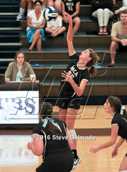 Thumbnail 3 in Vandebilt Catholic @ Mt. Carmel photogallery.