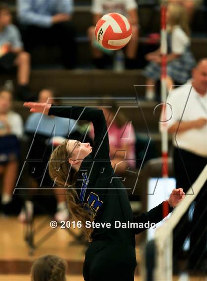 Thumbnail 1 in Vandebilt Catholic @ Mt. Carmel photogallery.