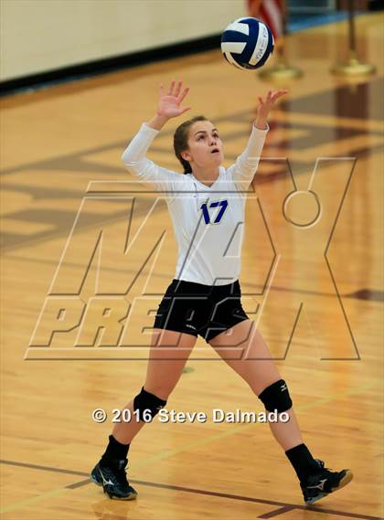 Thumbnail 3 in Vandebilt Catholic @ Mt. Carmel photogallery.