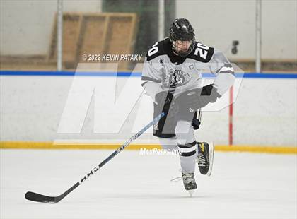 Thumbnail 2 in Northwest Catholic @ Xavier photogallery.