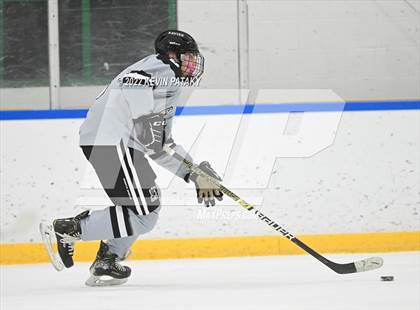 Thumbnail 2 in Northwest Catholic @ Xavier photogallery.