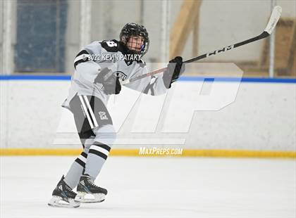 Thumbnail 1 in Northwest Catholic @ Xavier photogallery.