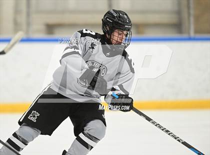 Thumbnail 2 in Northwest Catholic @ Xavier photogallery.