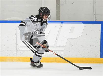 Thumbnail 2 in Northwest Catholic @ Xavier photogallery.