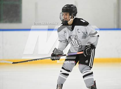 Thumbnail 2 in Northwest Catholic @ Xavier photogallery.